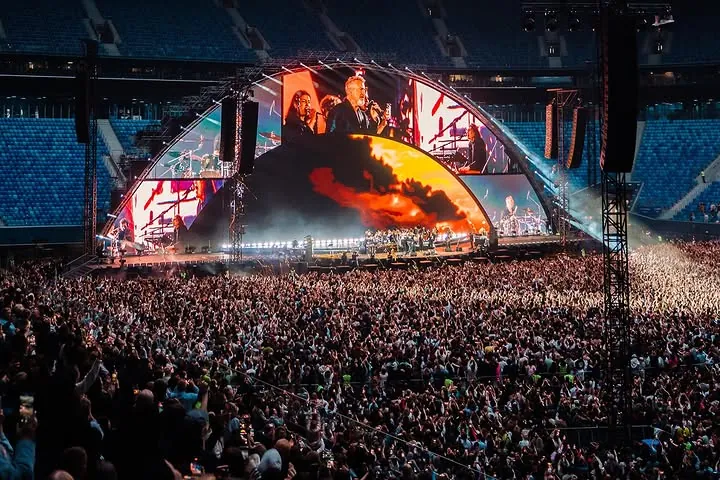 OOPS TEAM FOR LEONID AGUTIN @agutinleonid SAINT PETERSBURG June 28, 2025 Venue - @gazpromarena _ Stage design, show programming_ @oops_team Organization of the concert_ @melnitsa_ca Content_ @oops_tea 2.webp