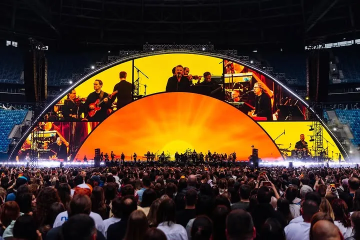 OOPS TEAM FOR LEONID AGUTIN @agutinleonid SAINT PETERSBURG June 28, 2025 Venue - @gazpromarena _ Stage design, show programming_ @oops_team Organization of the concert_ @melnitsa_ca Content_ @oops_tea 4.webp